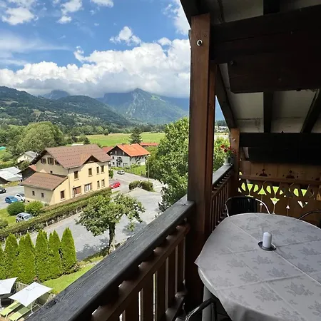 Cafe-hotel Le Morillon, Domaine Du Grand Massif-samoens فندق
